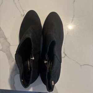 Brand new boots. Suede material. 10 W.